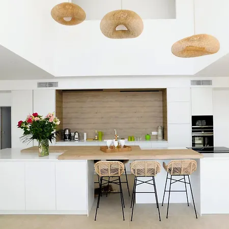 D'exception Piscine Privee Et Vue